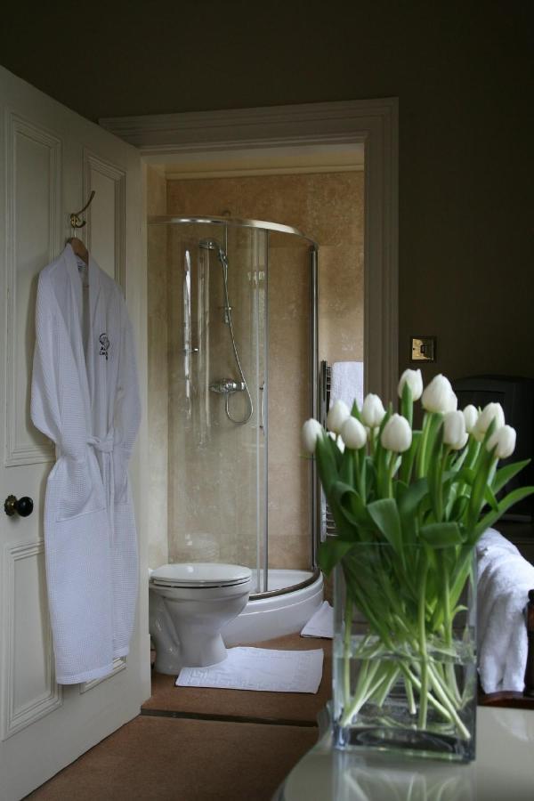 Alexandra Court Bed & Breakfast Harrogate Exterior foto