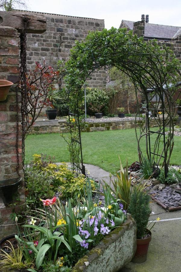 Alexandra Court Bed & Breakfast Harrogate Exterior foto
